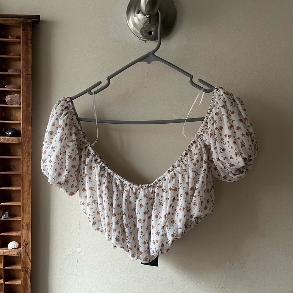 Ditsy Floral Puf Sleeve Bardot Top from Nasty Gal size 6 US/ 10 UK